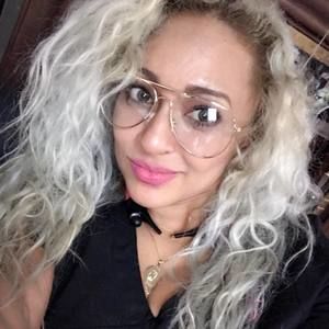 Meet your Posher, Edna